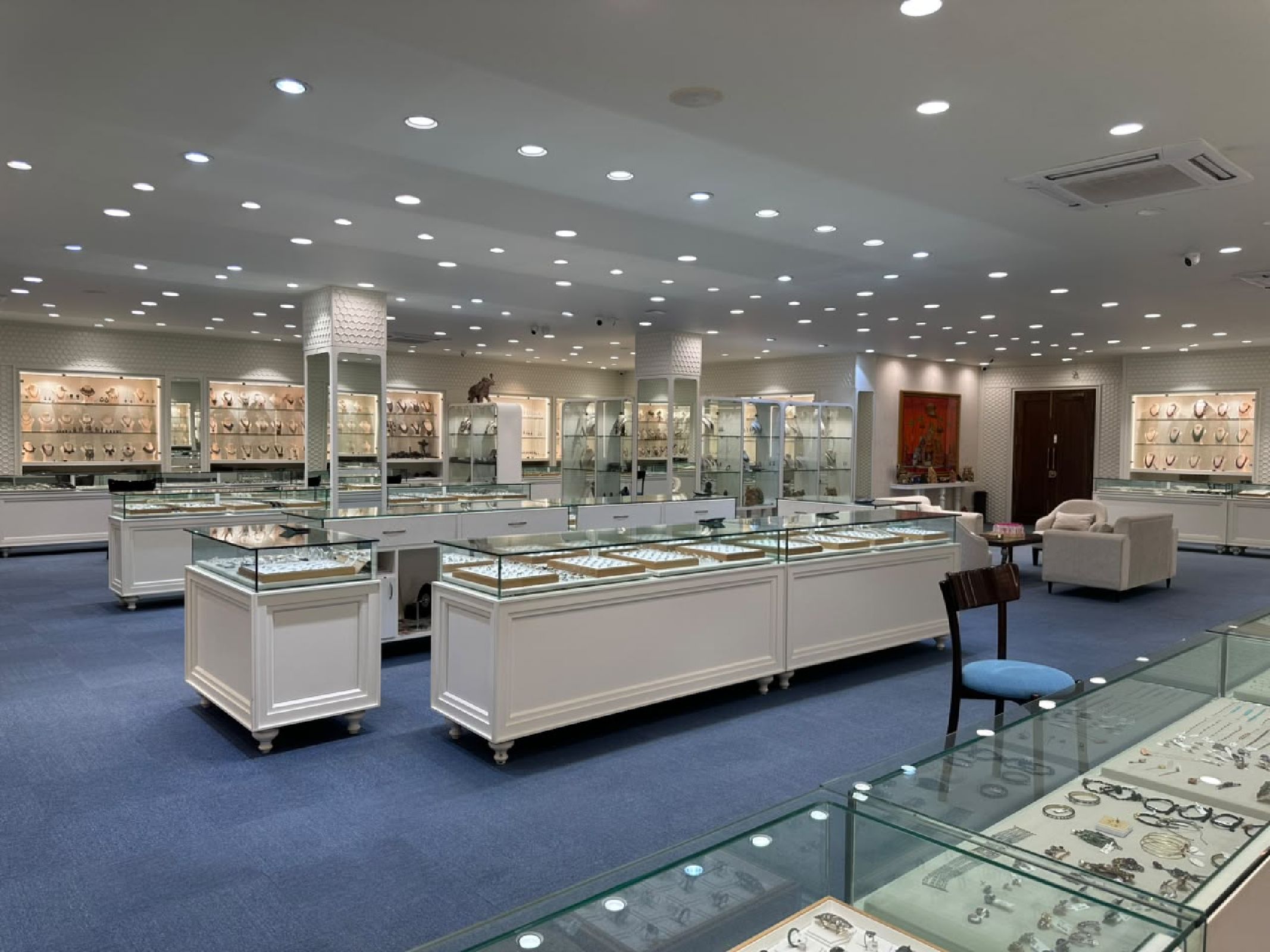 Alinkrit Jwellers Showroom, Amer Road